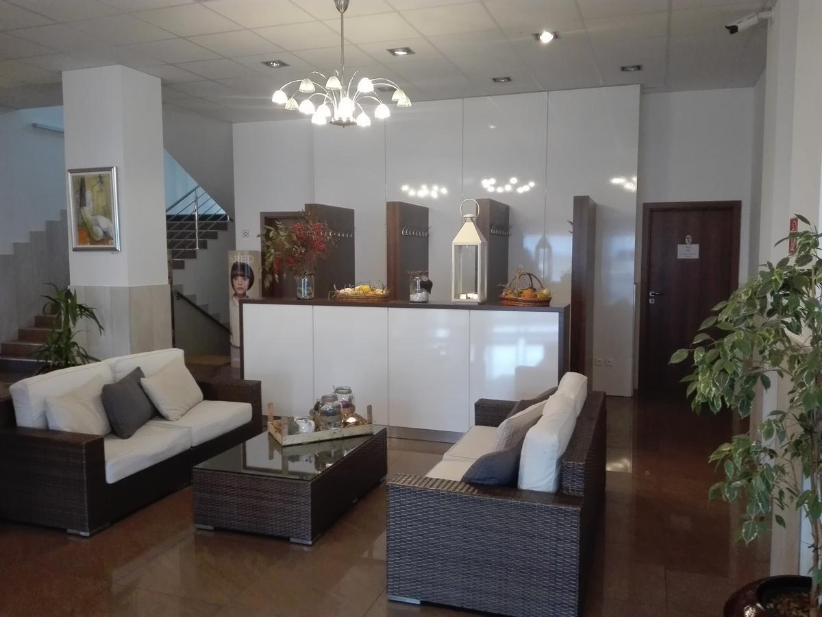 Hotel Limba CTT Tvrdosin Bagian luar foto